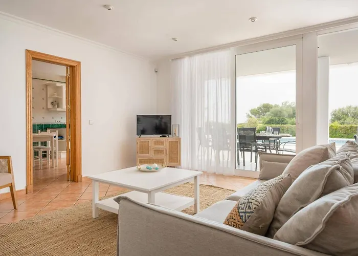 Pepe By * Es Mercadal